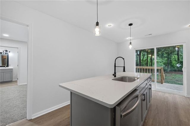 1240 Bells Mill RD, Chesapeake, VA 23322