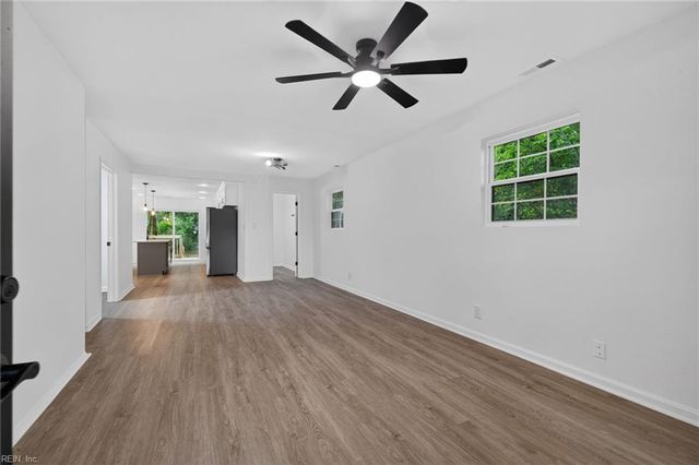 1240 Bells Mill RD, Chesapeake, VA 23322