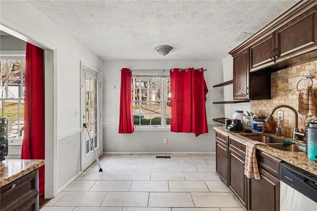 4810 Hillside Court, Powder Springs, GA 30127