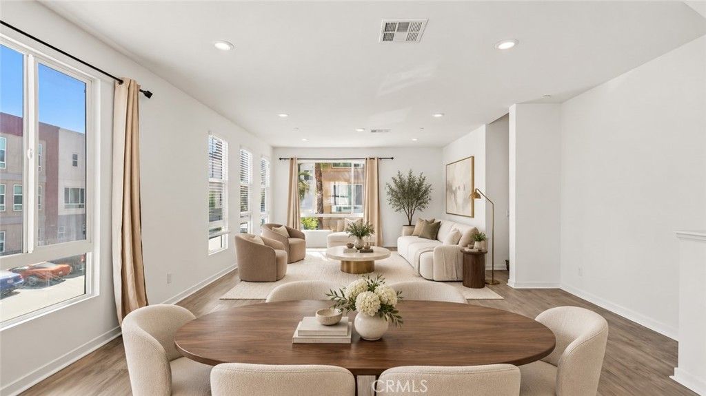 131 Citysquare, Irvine, CA 92614 — photo 2