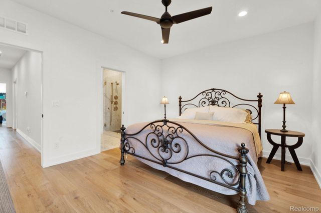 246 Edmund Place, Detroit, MI 48201