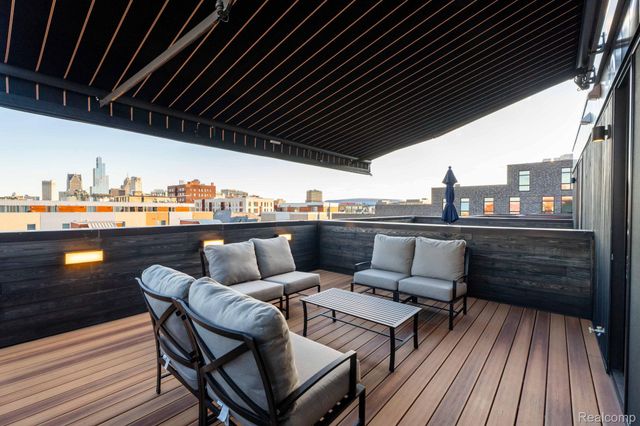 246 Edmund Place, Detroit, MI 48201