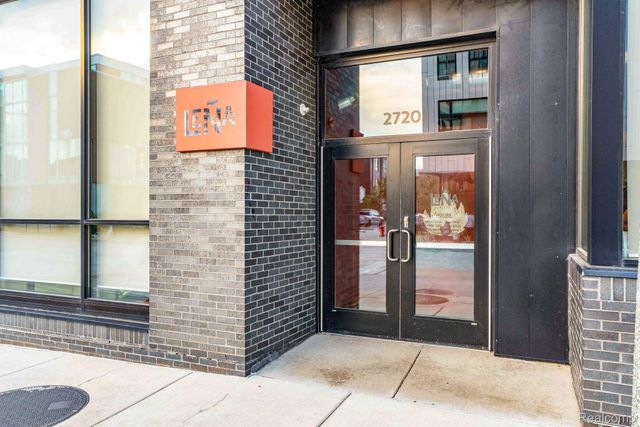 246 Edmund Place, Detroit, MI 48201