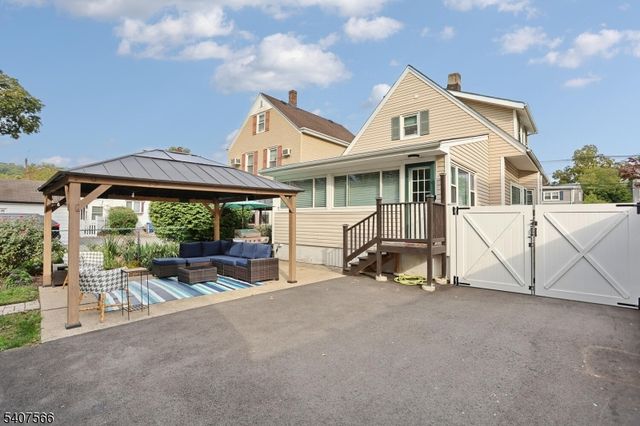 112 Diamond Bridge Ave, Hawthorne Boro, NJ 07506