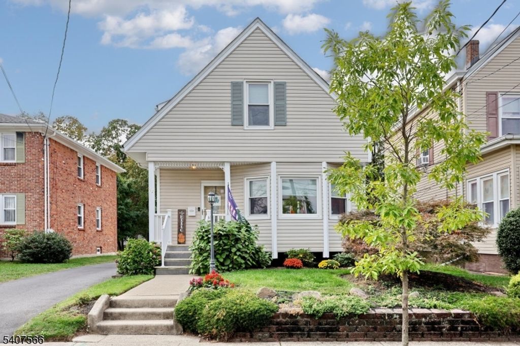 112 Diamond Bridge Ave, Hawthorne Boro, NJ 07506