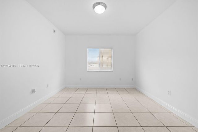2453 W 78th Street 106, Hialeah, FL 33016