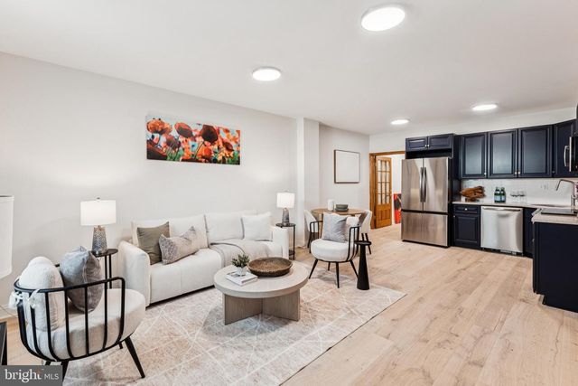 2504 E YORK ST, Philadelphia, PA 19125