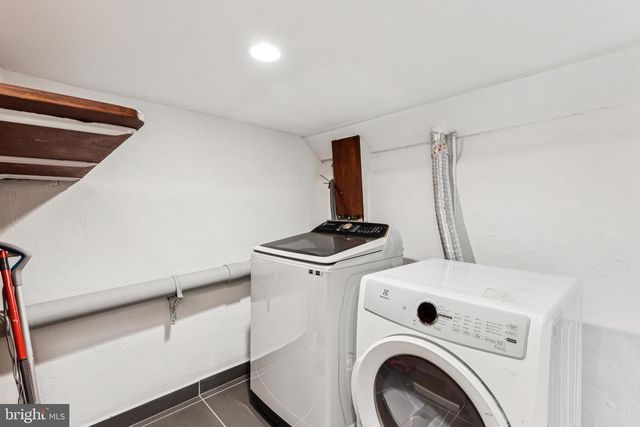 2504 E YORK ST, Philadelphia, PA 19125