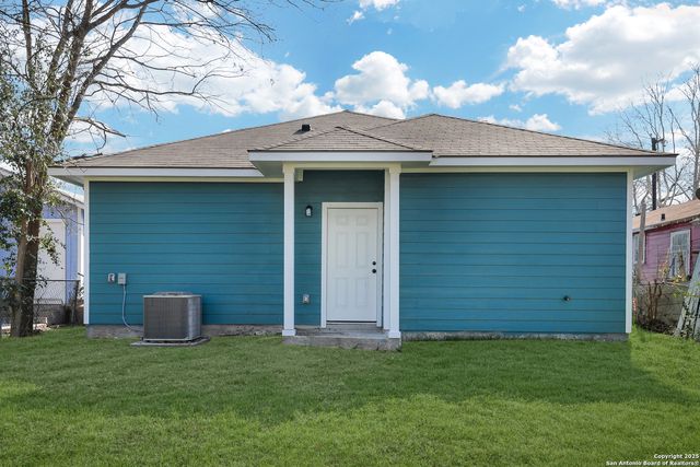 4423 Buena Vista, San Antonio, TX 78237