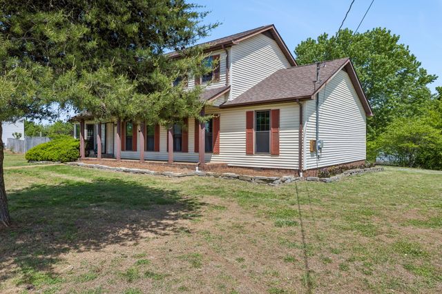749 Walnut Ridge Dr, La Vergne, TN 37086