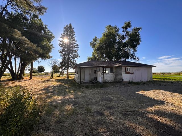2567 Co Rd 106, Tulelake, CA 96134