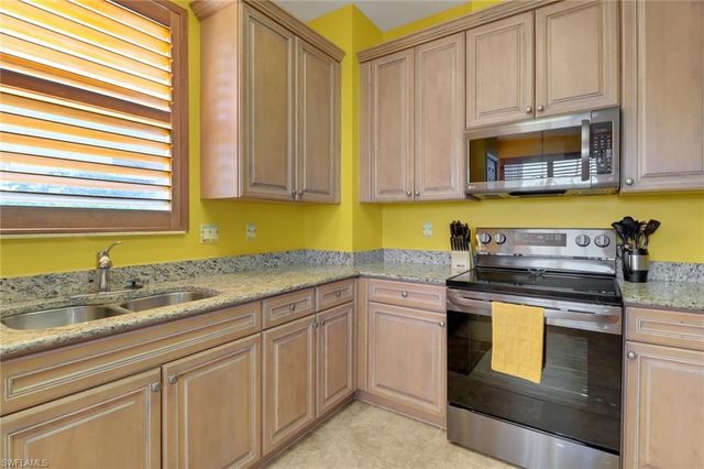 16580 Goldenrod LN 103, Alva, FL 33920