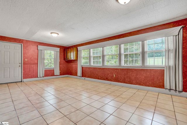 12 Mcswain Drive, Greenville, SC 29615