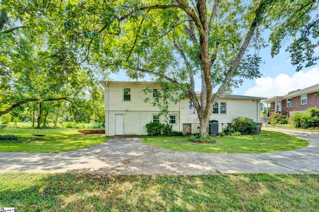 12 Mcswain Drive, Greenville, SC 29615