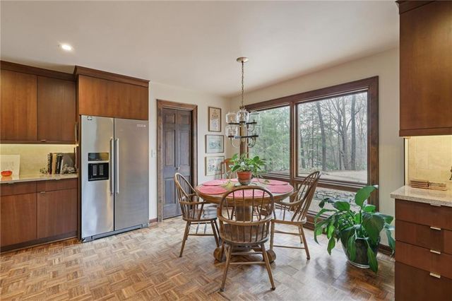 933 Greymont NW Circle, Marietta, GA 30064