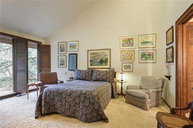 933 Greymont NW Circle, Marietta, GA 30064