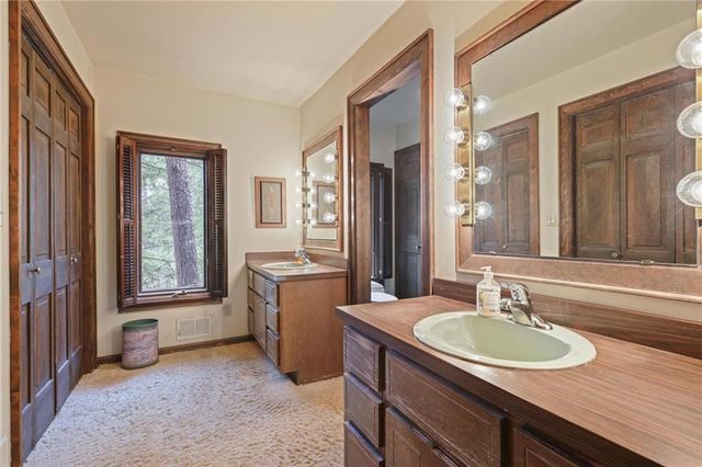 933 Greymont NW Circle, Marietta, GA 30064