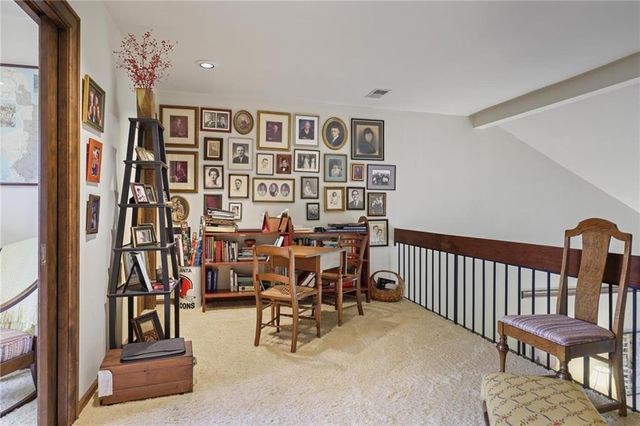 933 Greymont NW Circle, Marietta, GA 30064