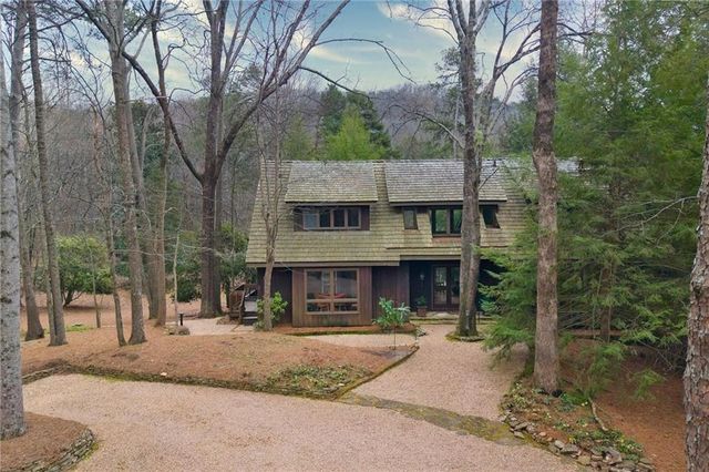 933 Greymont NW Circle, Marietta, GA 30064