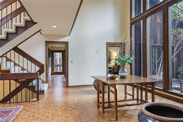 933 Greymont NW Circle, Marietta, GA 30064