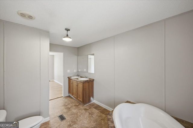 261 Blount Chapel Road, Haddock, GA 31033