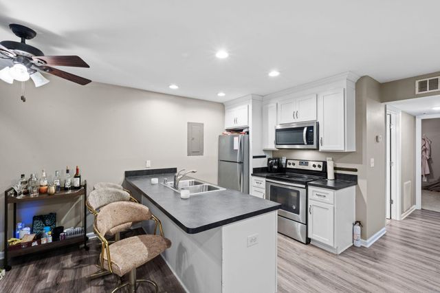 333 E 4th Street B6, Frankfort, KY 40601