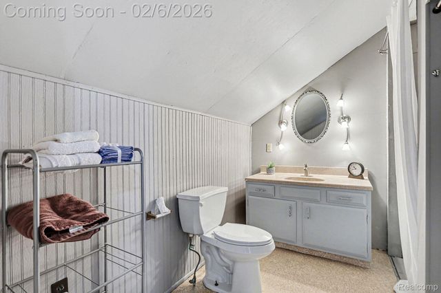 1101 S Farragut Street, Bay City, MI 48708