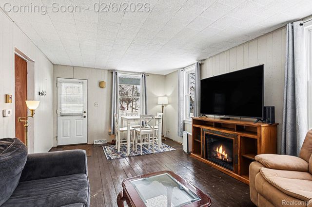 1101 S Farragut Street, Bay City, MI 48708