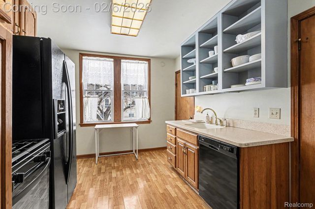 1101 S Farragut Street, Bay City, MI 48708