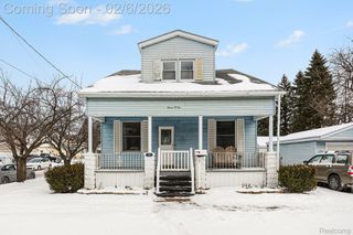 1101 S Farragut Street, Bay City, MI 48708