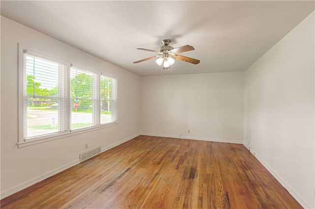 11624 W 68th Street, Shawnee, KS 66203