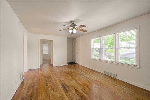 11624 W 68th Street, Shawnee, KS 66203