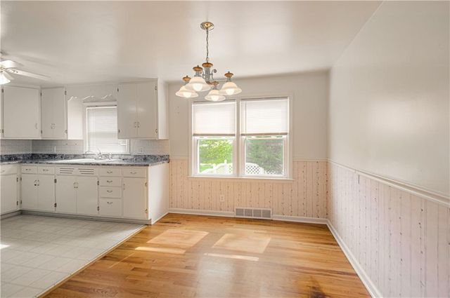 11624 W 68th Street, Shawnee, KS 66203
