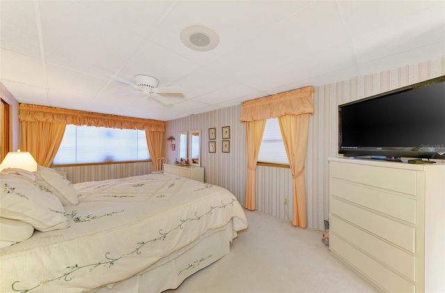 5009 PALENA BOULEVARD, North Port, FL 34287