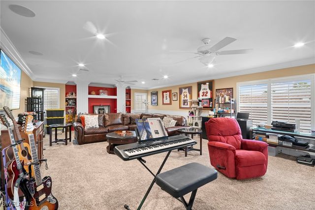 88 Burnt Pine DR, Naples, FL 34119