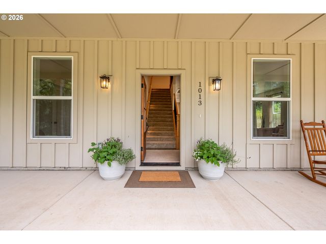 1013 N BODINE Rd, Kelso, WA 98626
