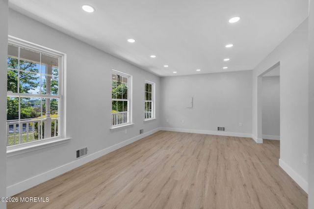 39 Old Main Shore Road, Barnegat, NJ 08005