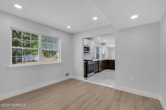 39 Old Main Shore Road, Barnegat, NJ 08005
