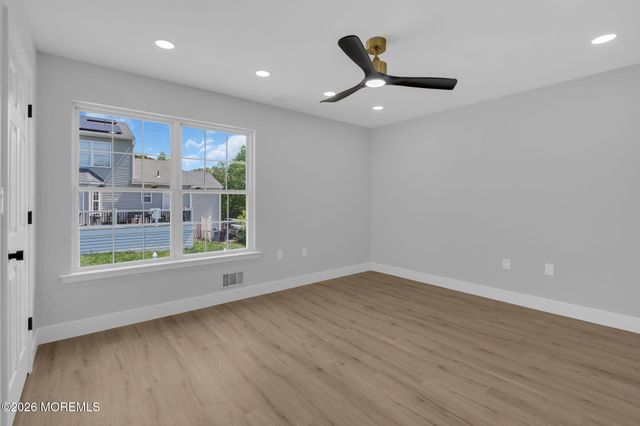 39 Old Main Shore Road, Barnegat, NJ 08005