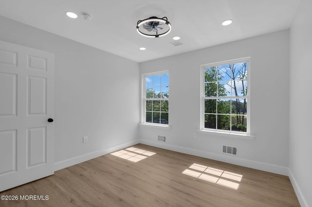 39 Old Main Shore Road, Barnegat, NJ 08005