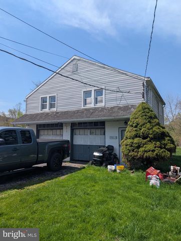 1990 VALLEY RD, Coatesville, PA 19320