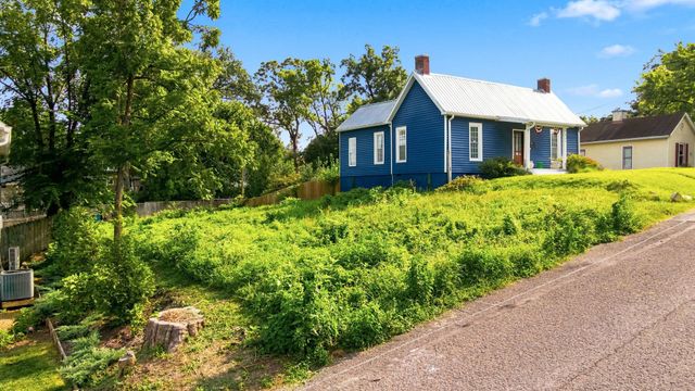 1619 Boscobel St, Nashville, TN 37206