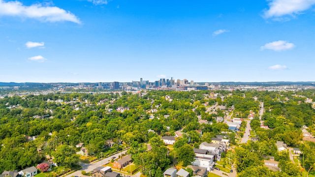 1619 Boscobel St, Nashville, TN 37206