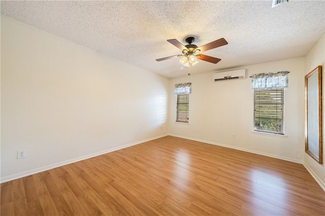 13309 W Buckhorn Dr, Corpus Christi, TX 78410