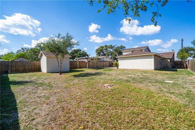 13309 W Buckhorn Dr, Corpus Christi, TX 78410