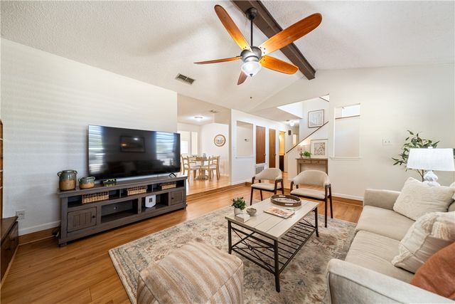 13309 W Buckhorn Dr, Corpus Christi, TX 78410