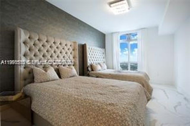 17301 Biscayne Blvd 2310, North Miami Beach, FL 33160