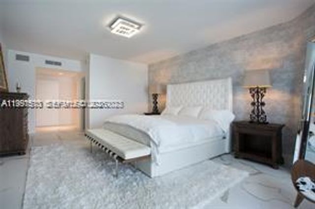 17301 Biscayne Blvd 2310, North Miami Beach, FL 33160