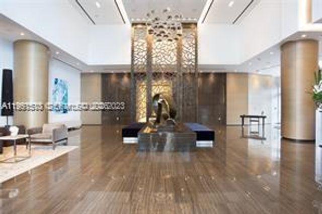 17301 Biscayne Blvd 2310, North Miami Beach, FL 33160