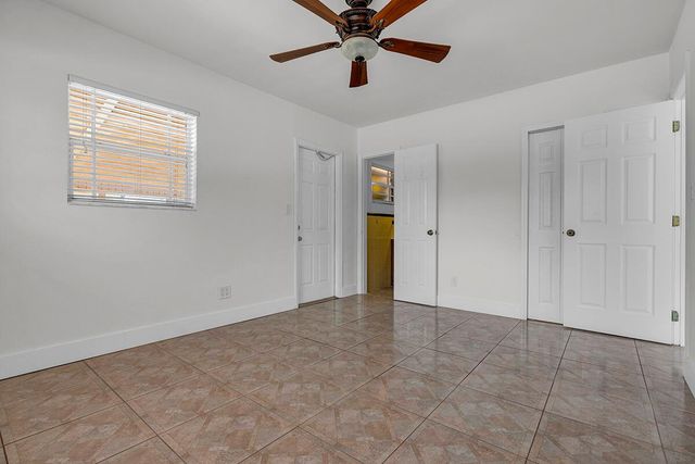 2100 N 57TH Avenue, Hollywood, FL 33021